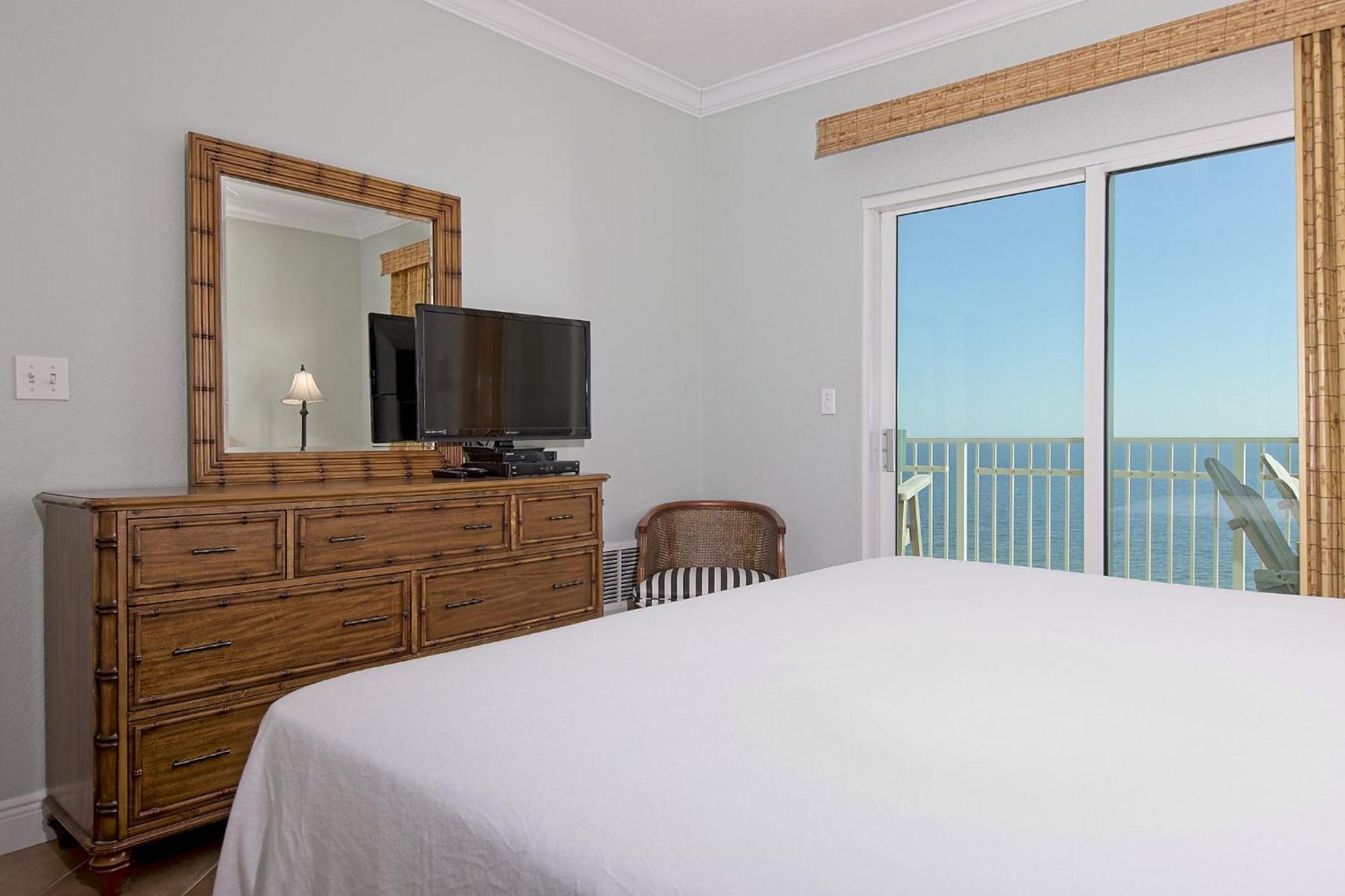 Holiday home Crystal Shores West 501 *