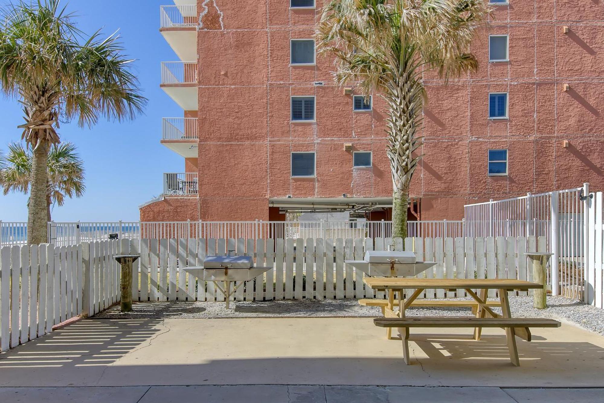 Crystal Shores West 501 Holiday home *