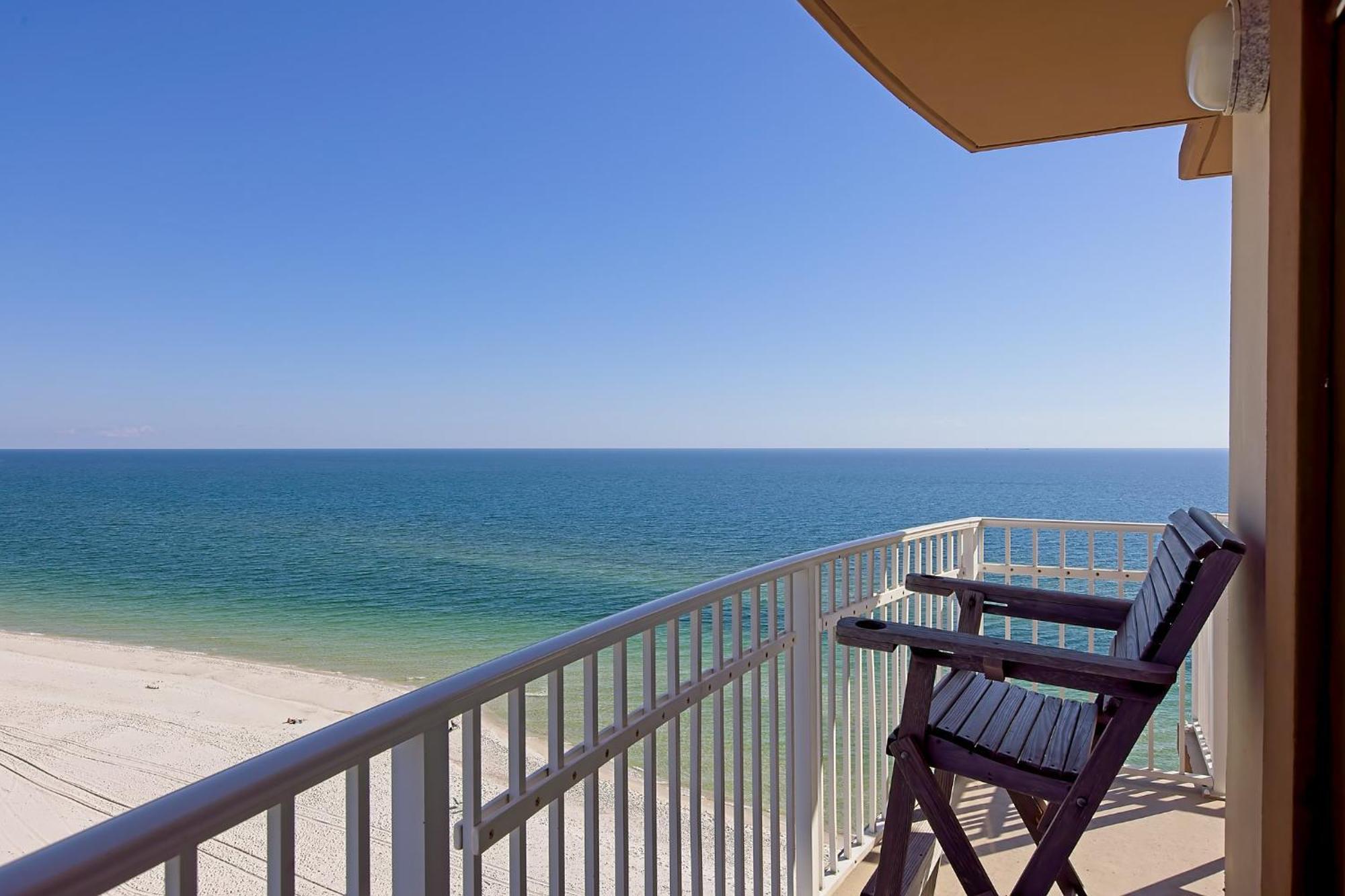 Crystal Shores West 501 Holiday home
