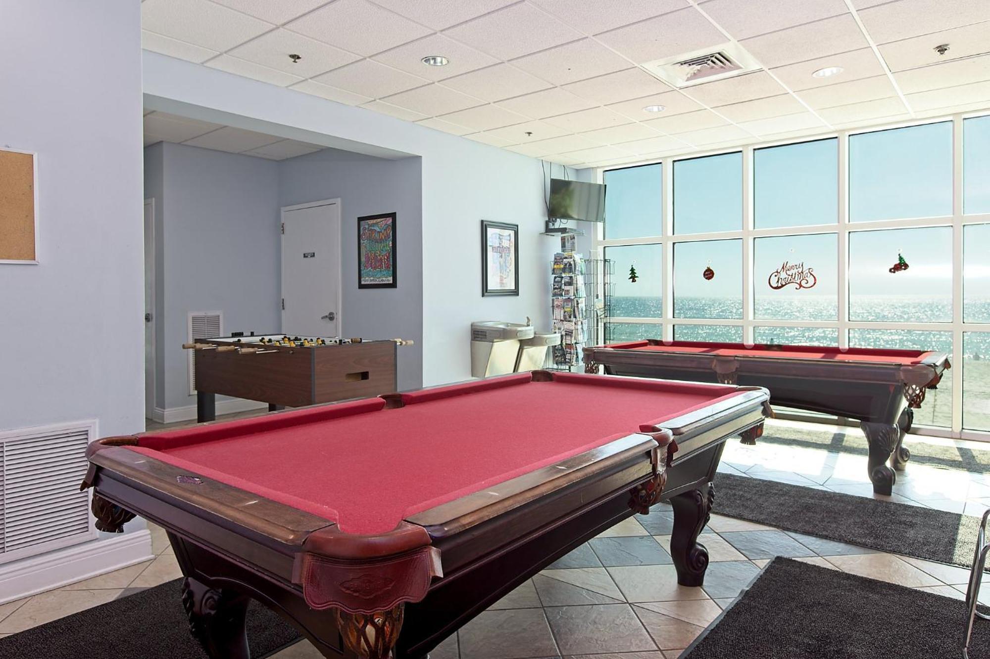 Holiday home Crystal Shores West 501