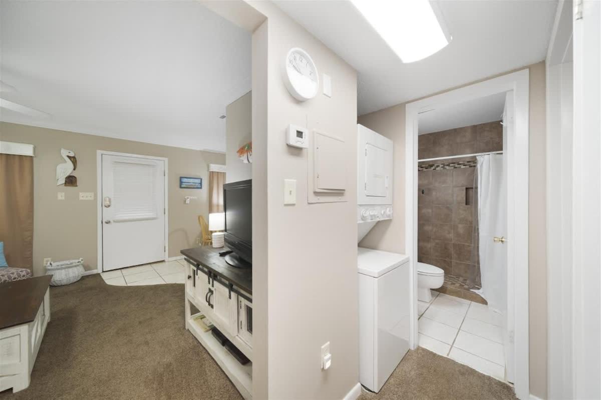 Front 101 Your Spacious Beachside Retreat