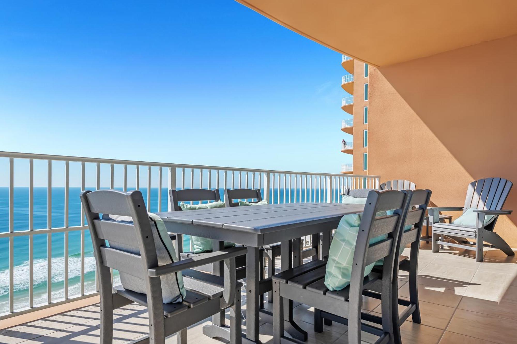 Phoenix Gulf Towers 1508