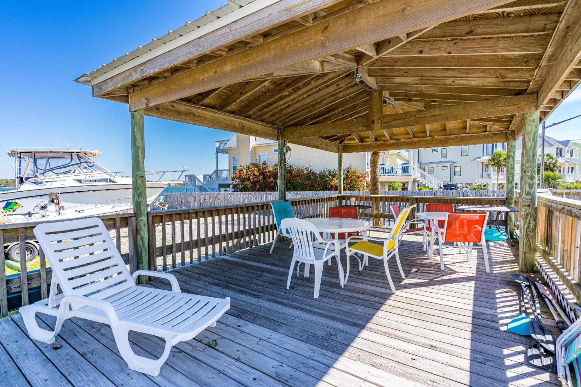 Lagoon Landing 301 Holiday home