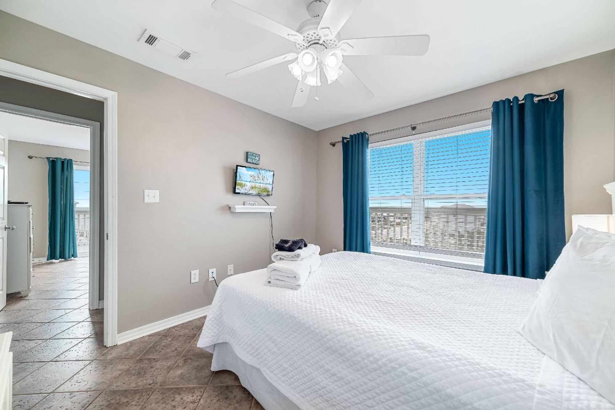 Lagoon Landing 301