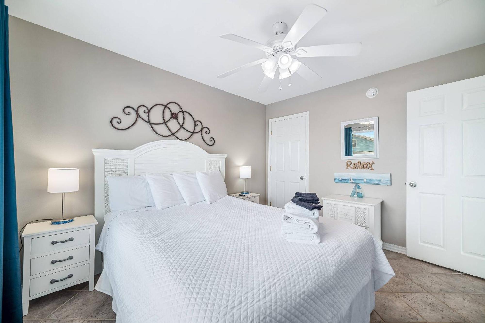 Lagoon Landing 301 Holiday home
