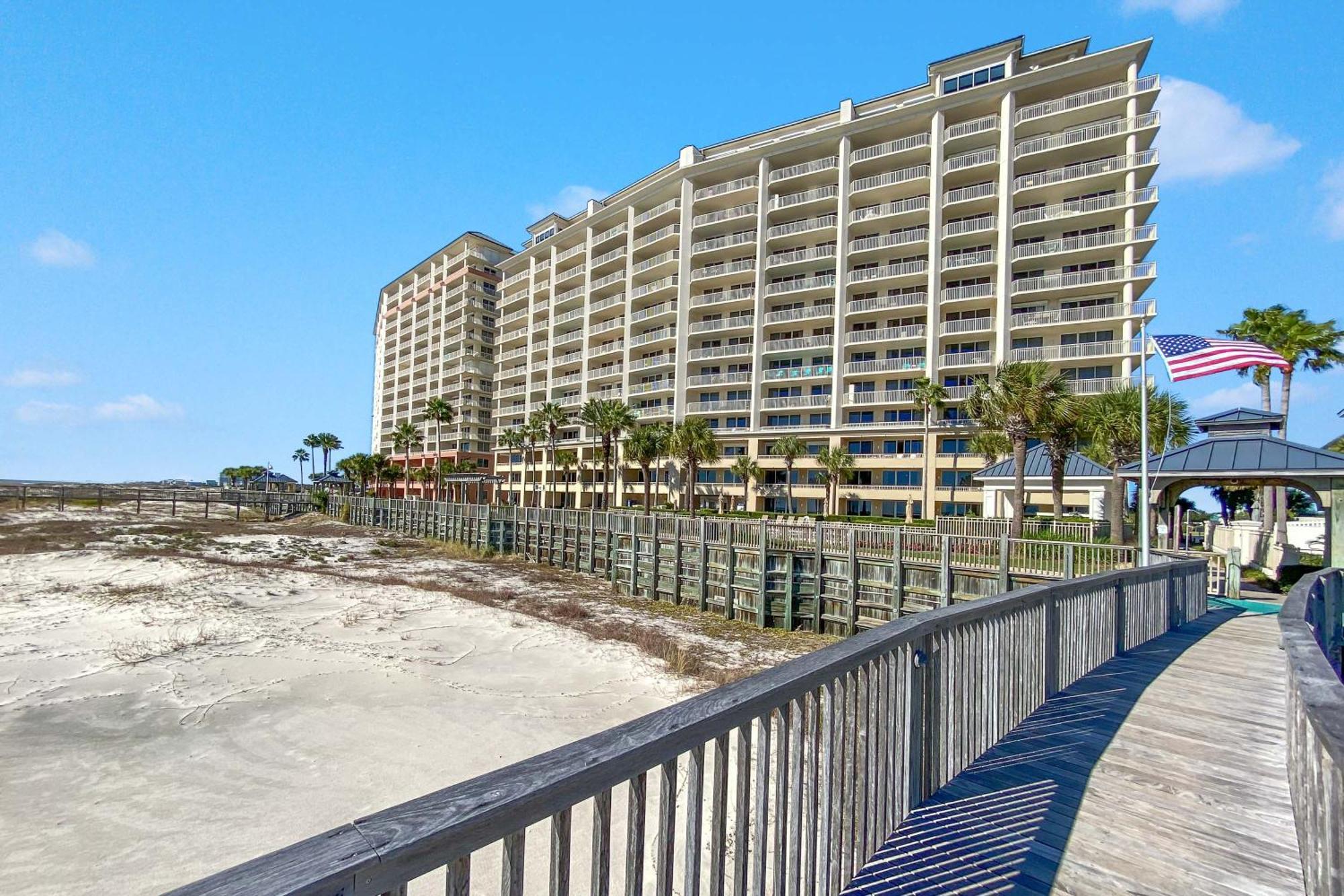Doral 103 - Charming Beachfront / Ground Floor Condo!