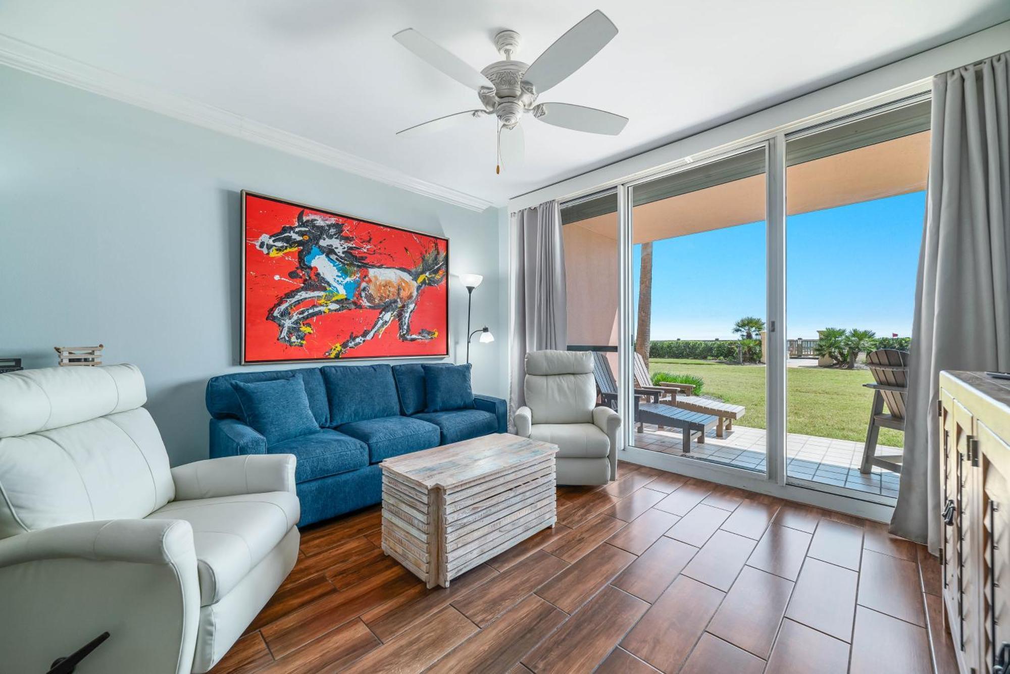 Doral 103 - Charming Beachfront / Ground Floor Condo! Apartment