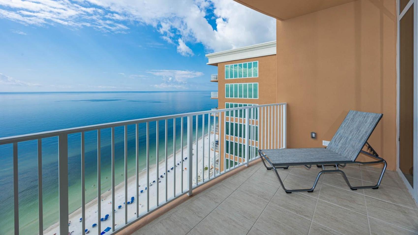 Phoenix Gulf Towers 2606