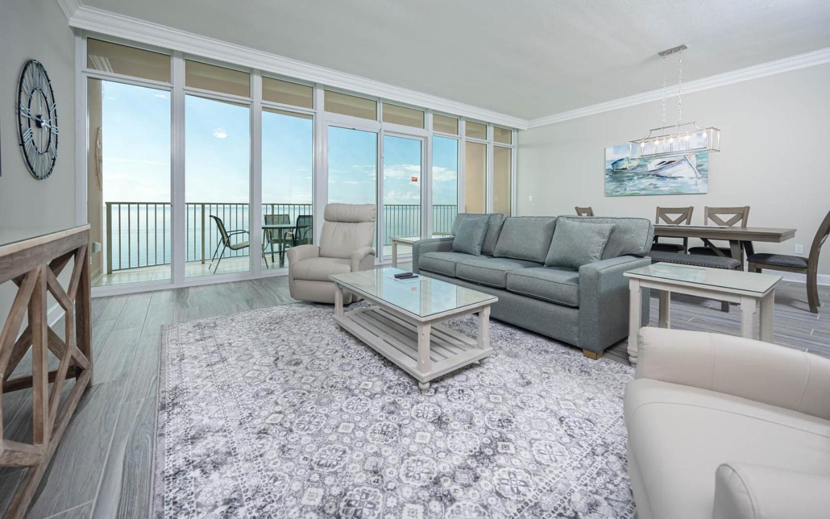 Phoenix Gulf Towers 2606 Apartment *