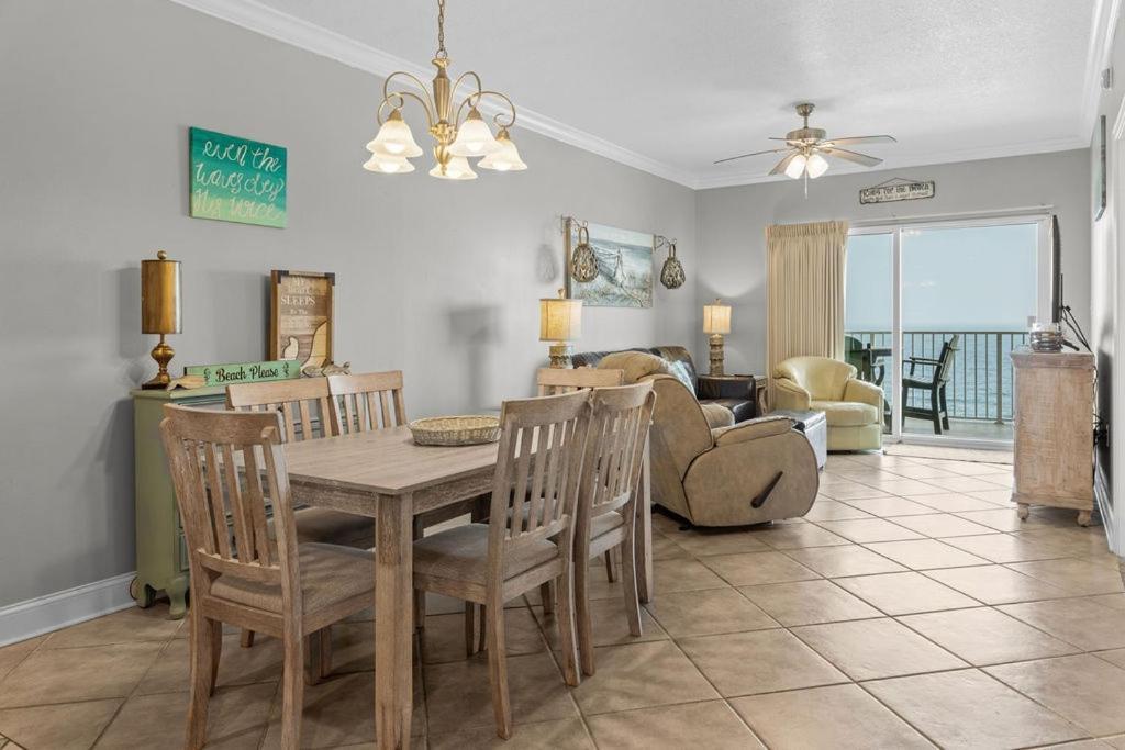 Apartment Crystal Shores 1104 *