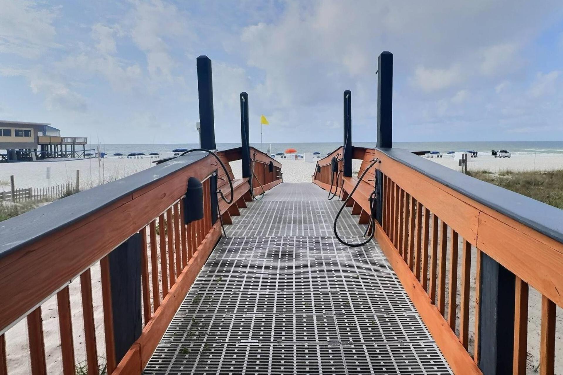 Holiday home Seawind 1702