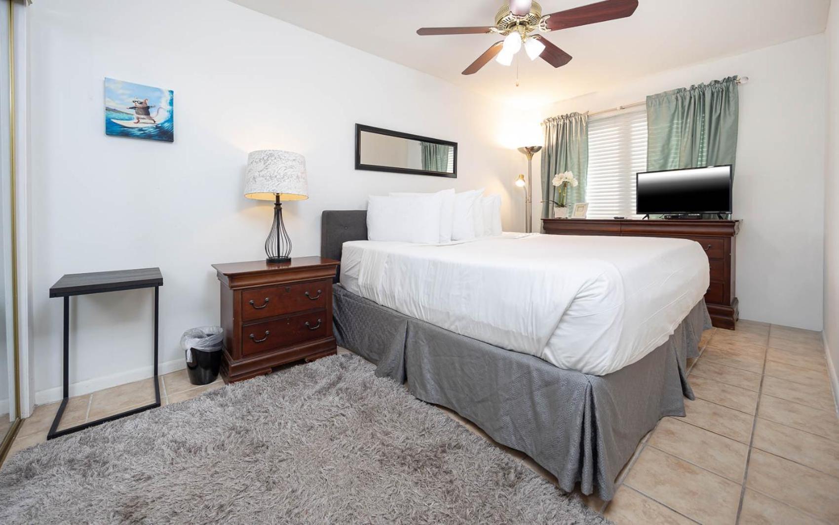 Apartment Island Winds West 671