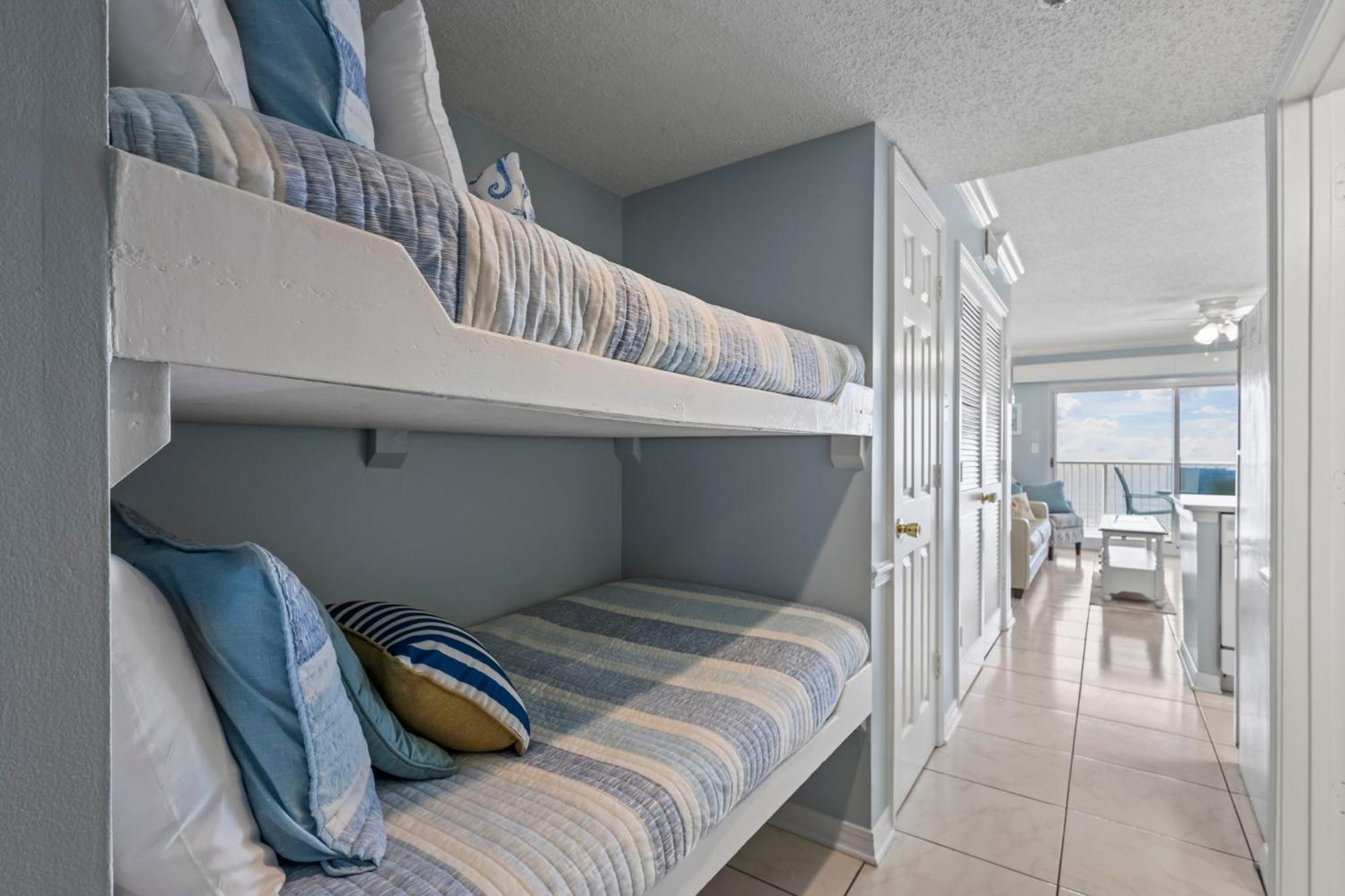 Holiday home Royal Palms 704 *