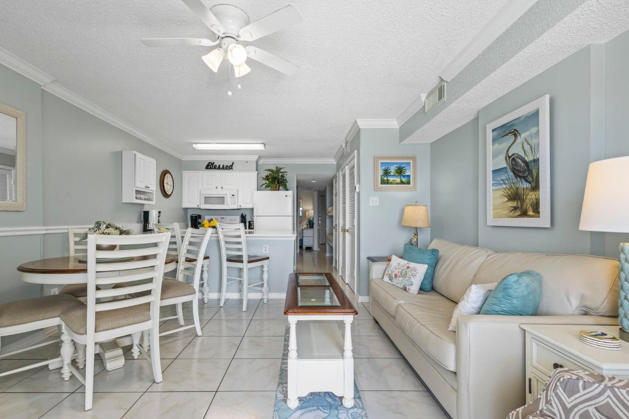 Royal Palms 704