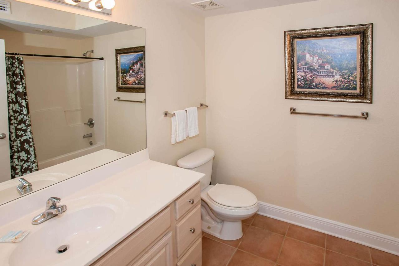 Crystal Shores West 1004 Holiday home *