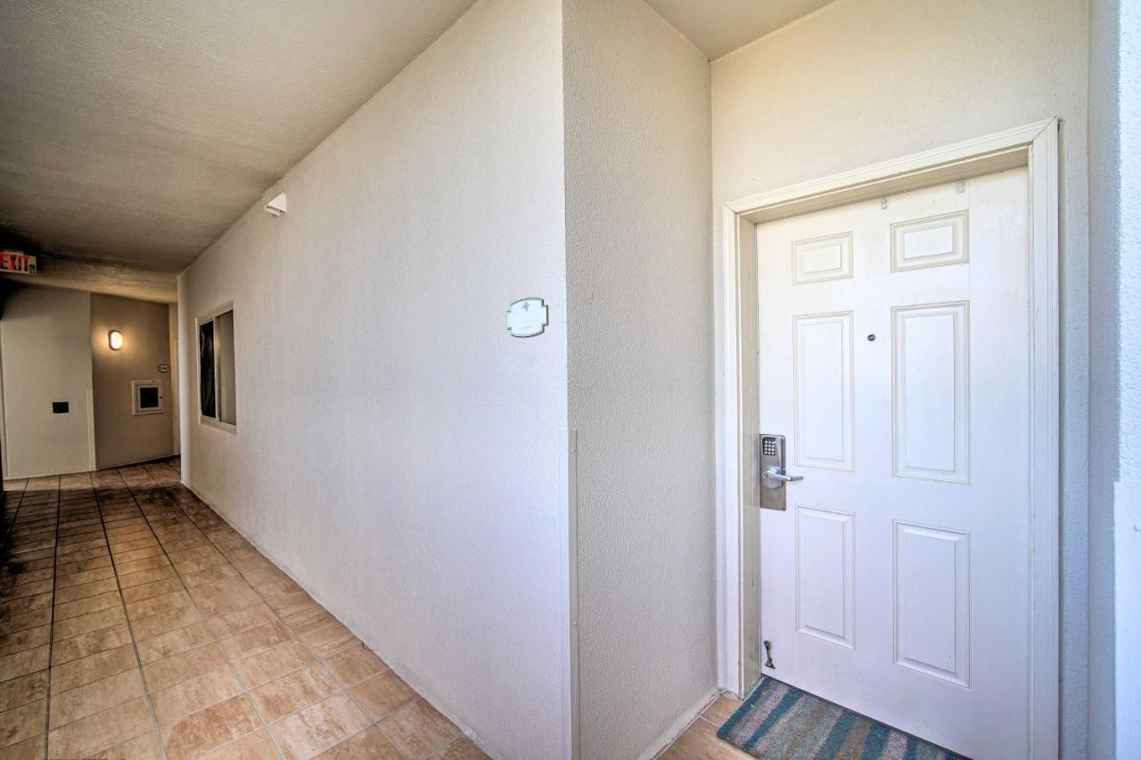 Waterfront Escape With Amenities! Apartment