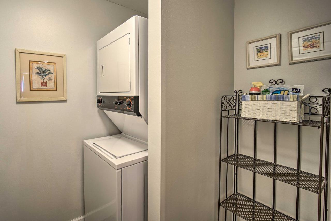 Waterfront Escape With Amenities! Apartment