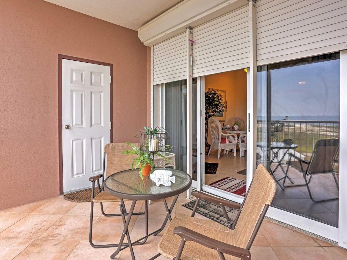 With Ocean View, Near Fort Morgan Apartment *