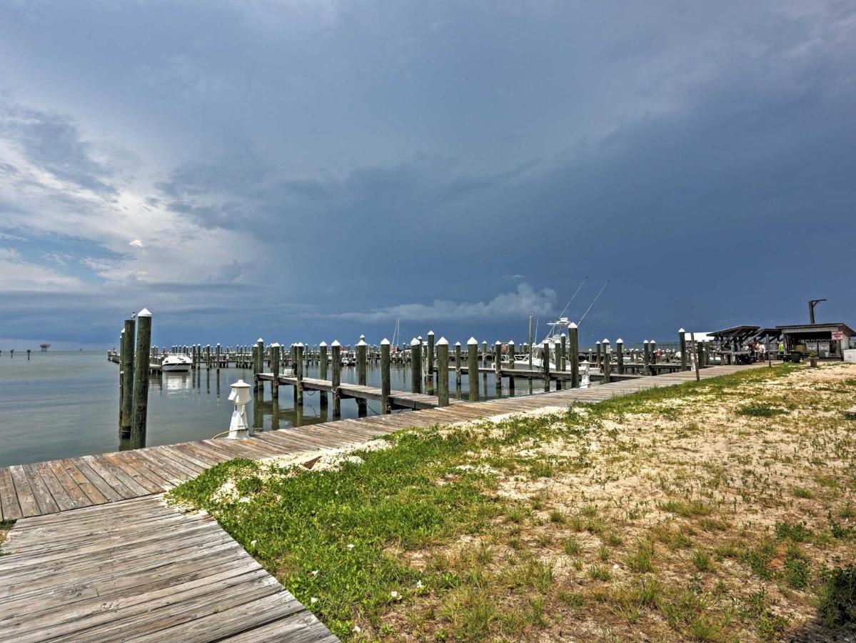 With Ocean View, Near Fort Morgan Apartment Gulf Shores