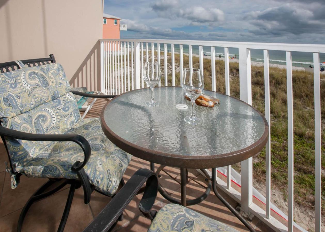 Crystal Shores 204 *