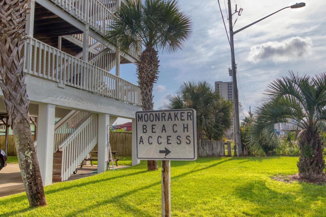 Moonraker Apartment *