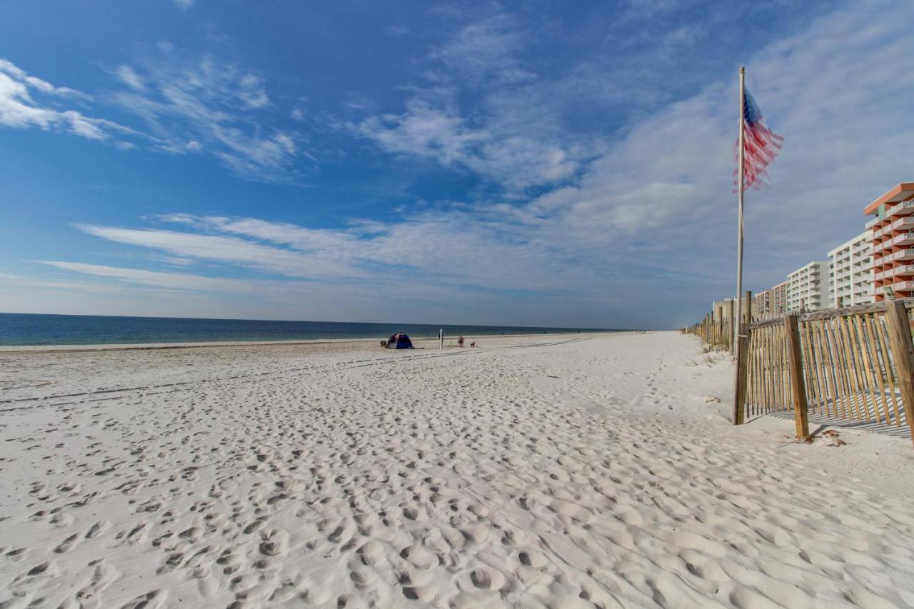 Crystal Shores West Apartment