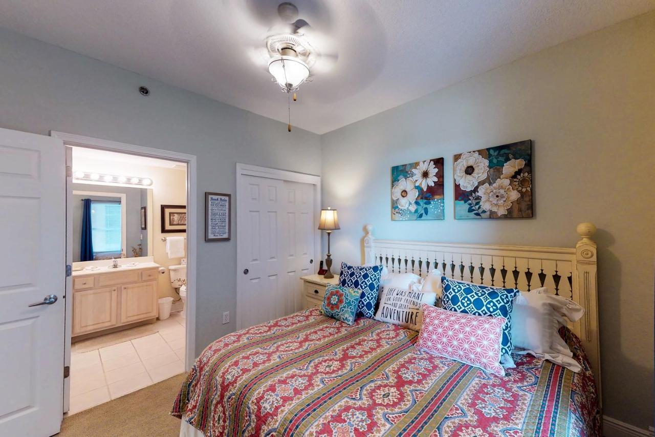 Apartment Crystal Shores West *