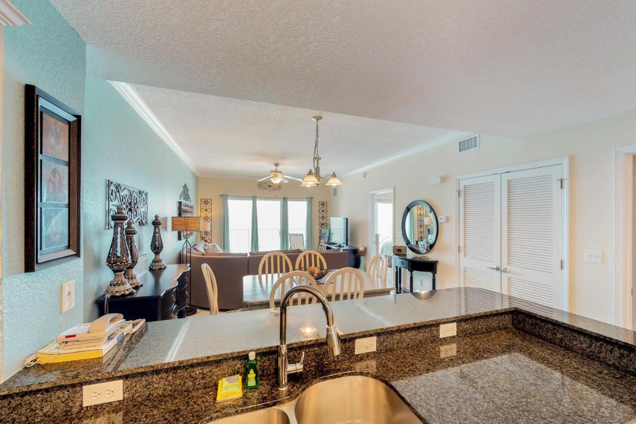 Crystal Shores West Apartment