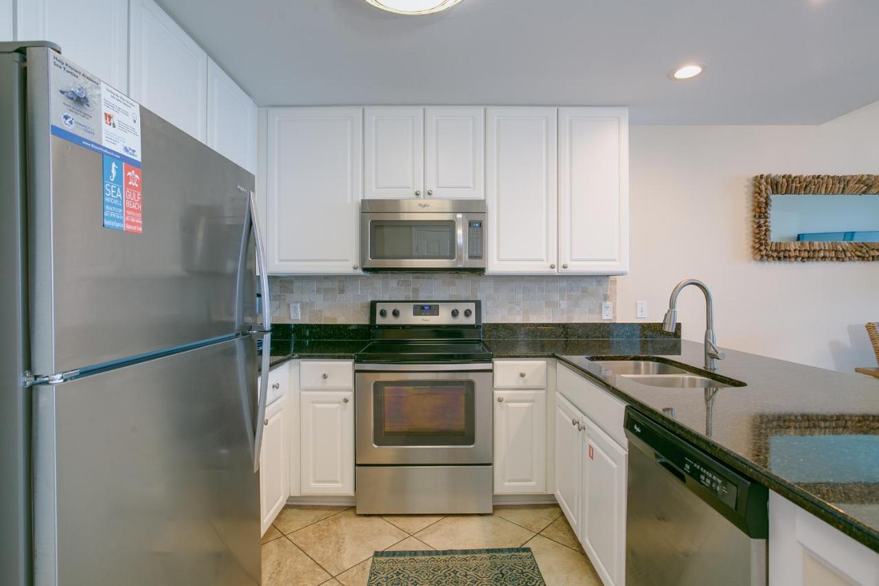Lighthouse 1606 Apartment