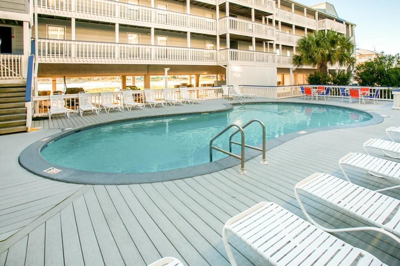 Regatta Apartment *