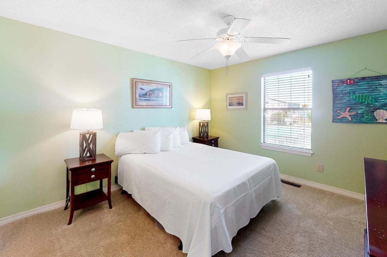 Sea Oats H105 Apartment *