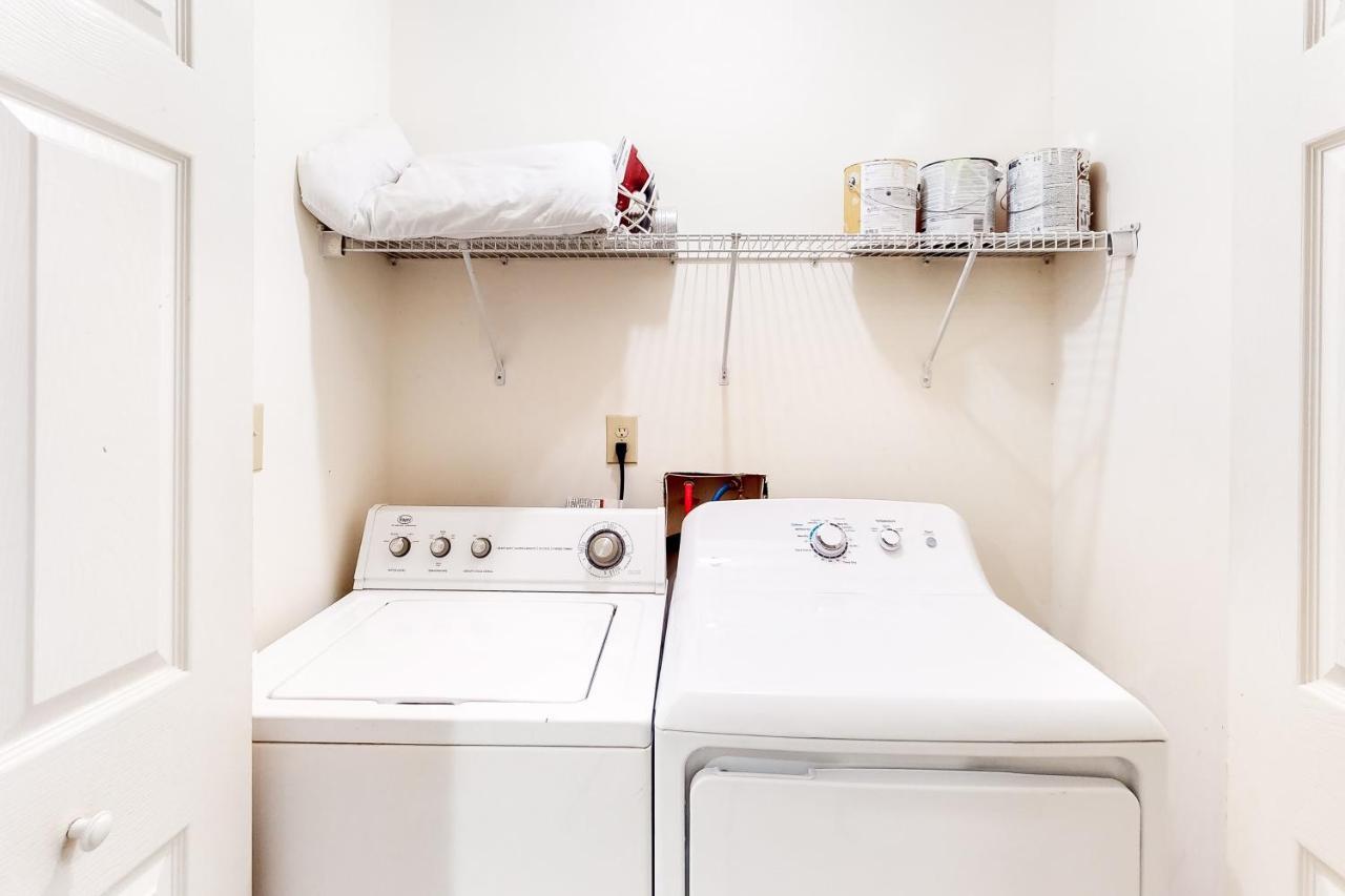 Sea Oats H105 Apartment