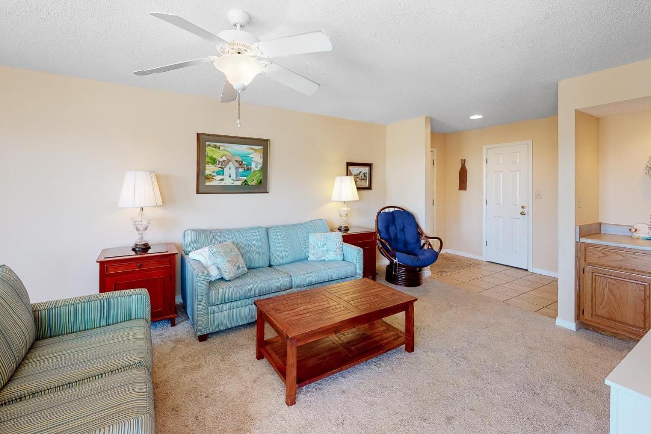 Sea Oats H105 Apartment *