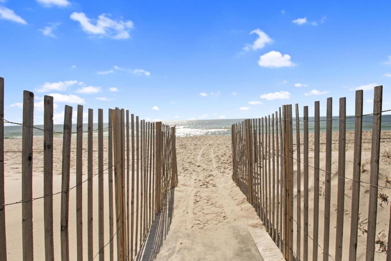 Apartment Ocean House Unit 1404