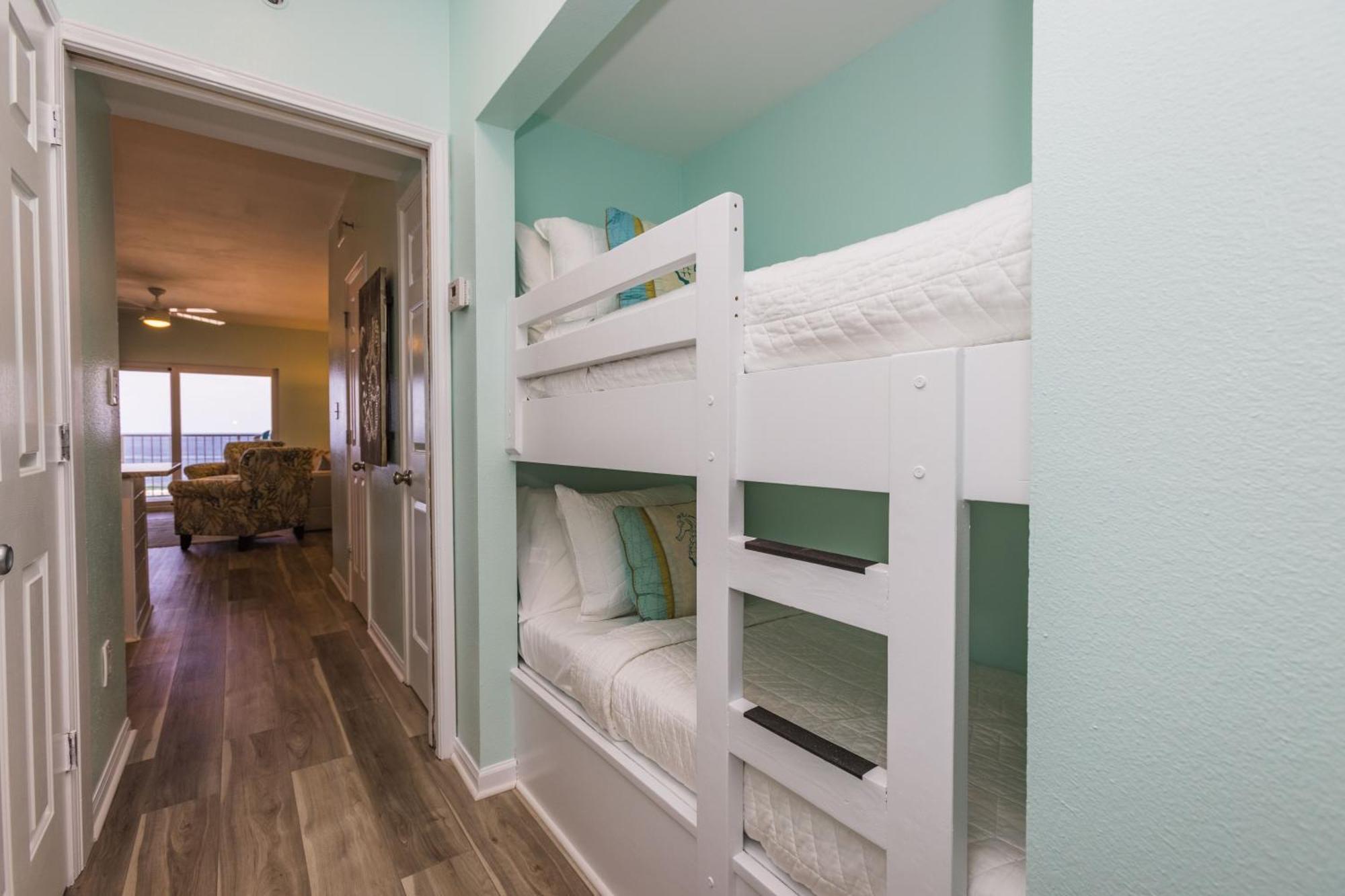Tropic Isles 704 Holiday home *