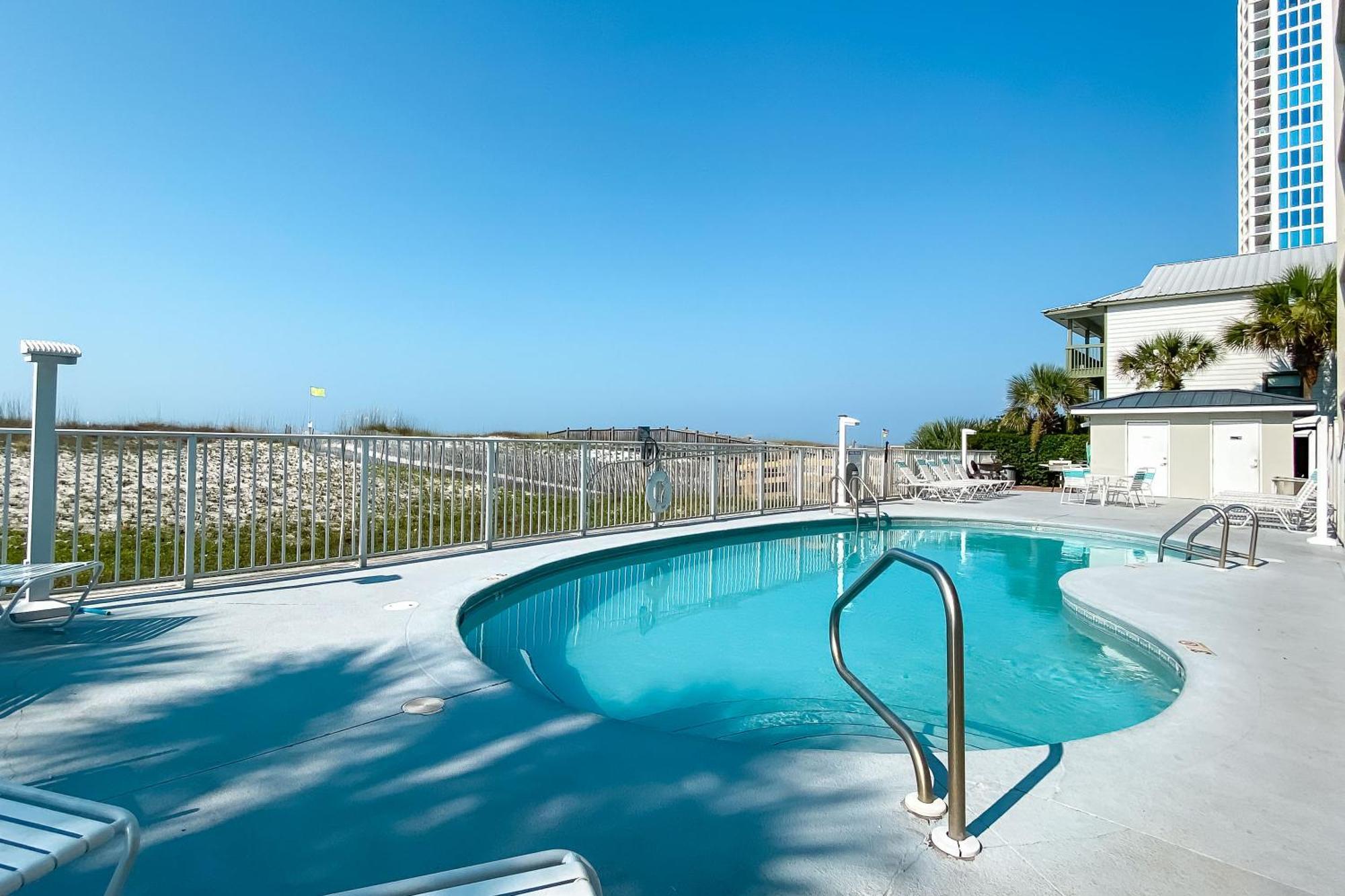 Tropic Isles 704