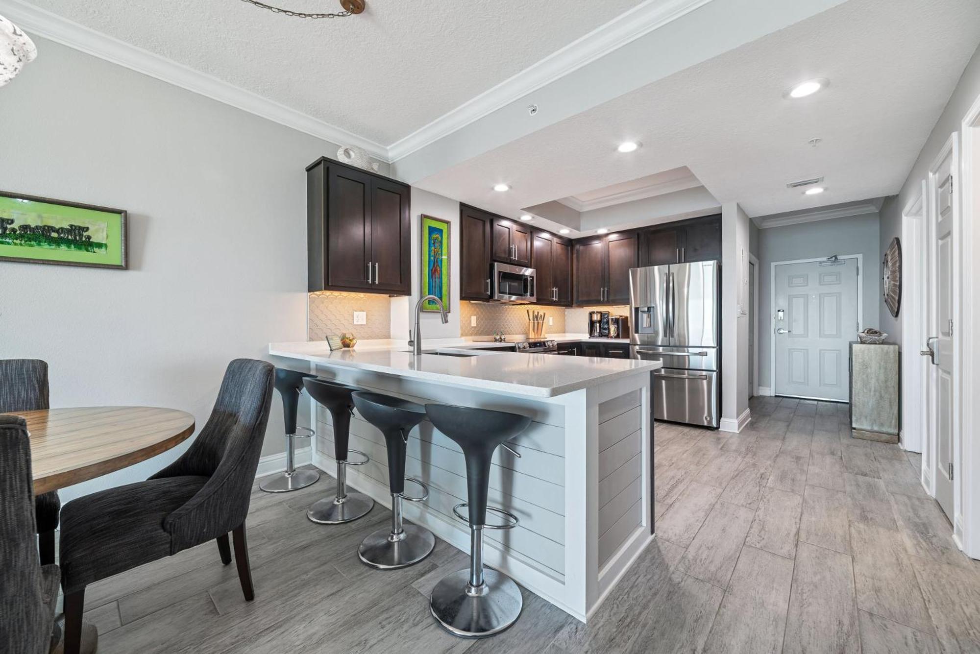 Crystal Shores Unit 1405 Holiday home *
