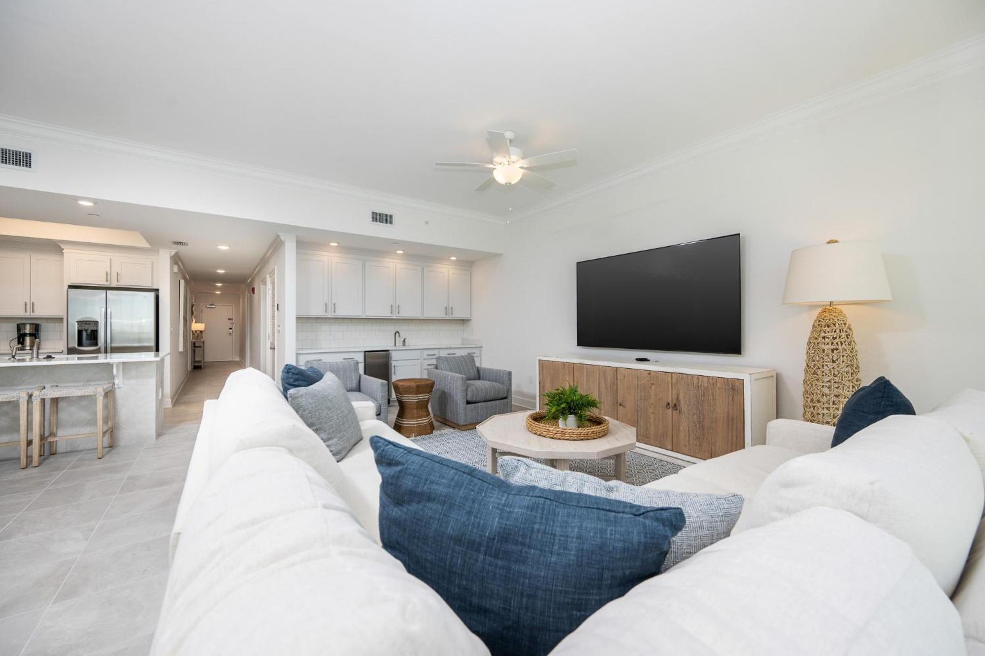 Phoenix Gulf Towers 906 Apartment *