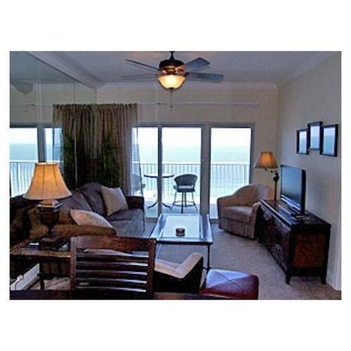 Crystal Tower By Youngs Sun Coast 3*